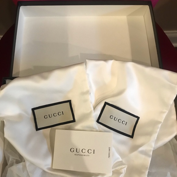 GUCCI Mustard Velvet UFO Princetown Loafers🌈🚀👽 - Picture 7 of 8